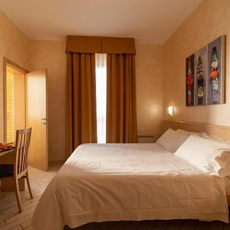 Hotel Mirandola 3* Mirandola