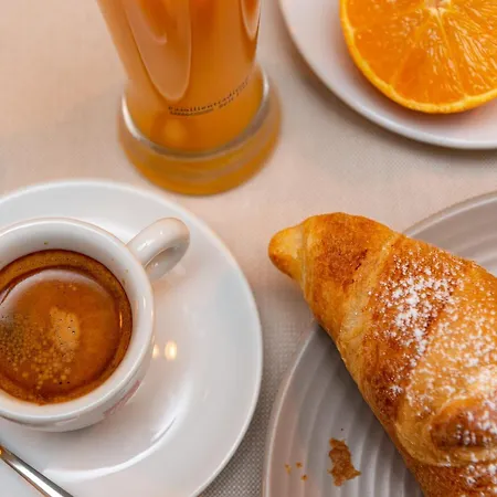 Hotel Mirandola 3* ميراندولا