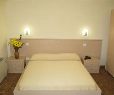 Hotel Mirandola 3*
