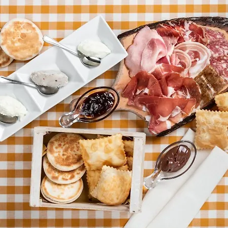 호텔 Hotel Mirandola 3*