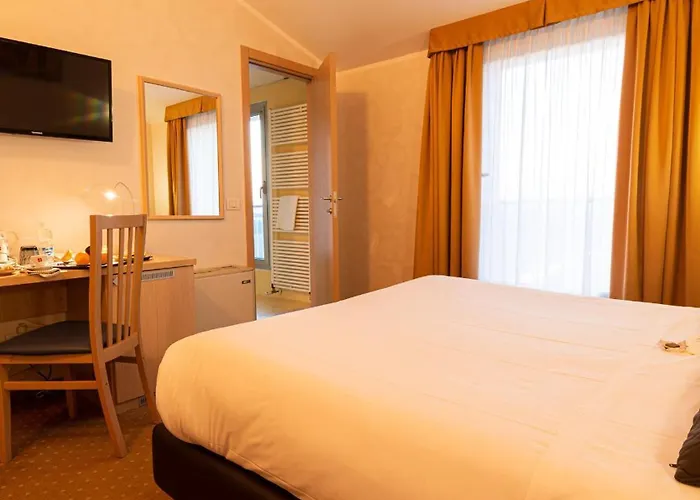 Hotell Hotel Mirandola Mirandola