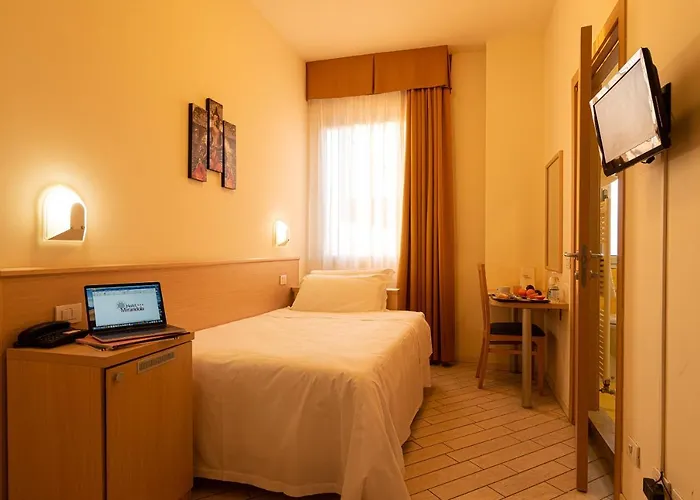 Hotel Mirandola Hotel