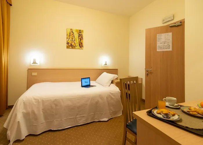 Hotel Mirandola Mirandola