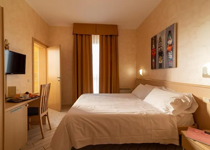 Hotel Mirandola 3* Mirandola